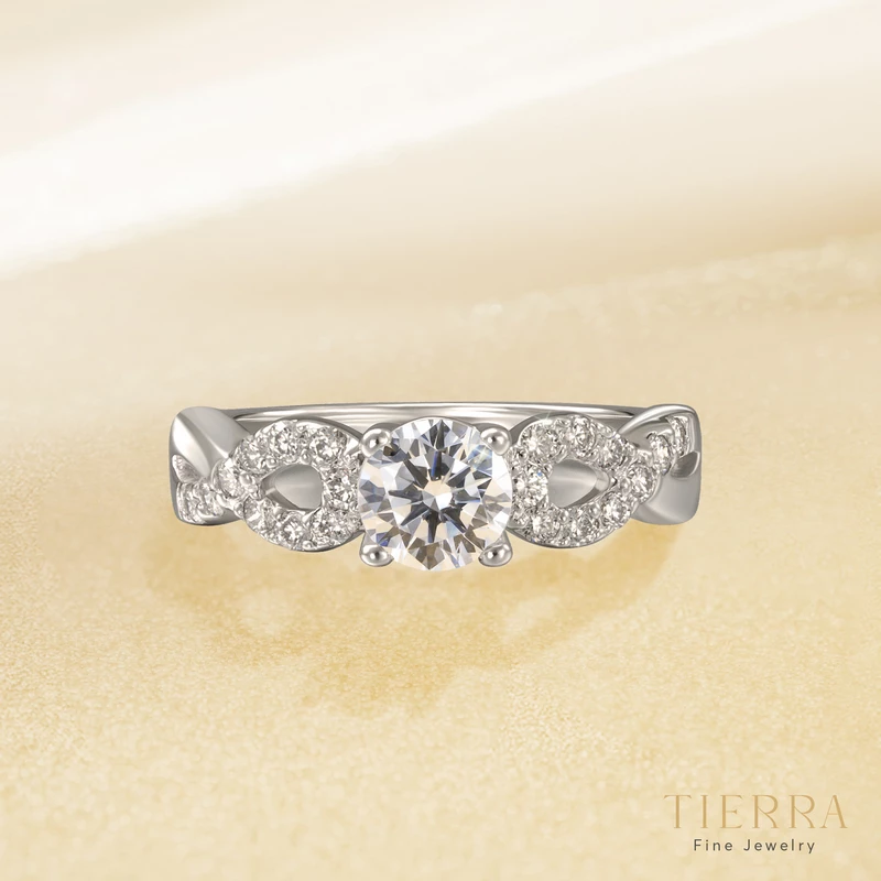 Nhẫn kim cương bạch kim Solitaire Twist NKC1712